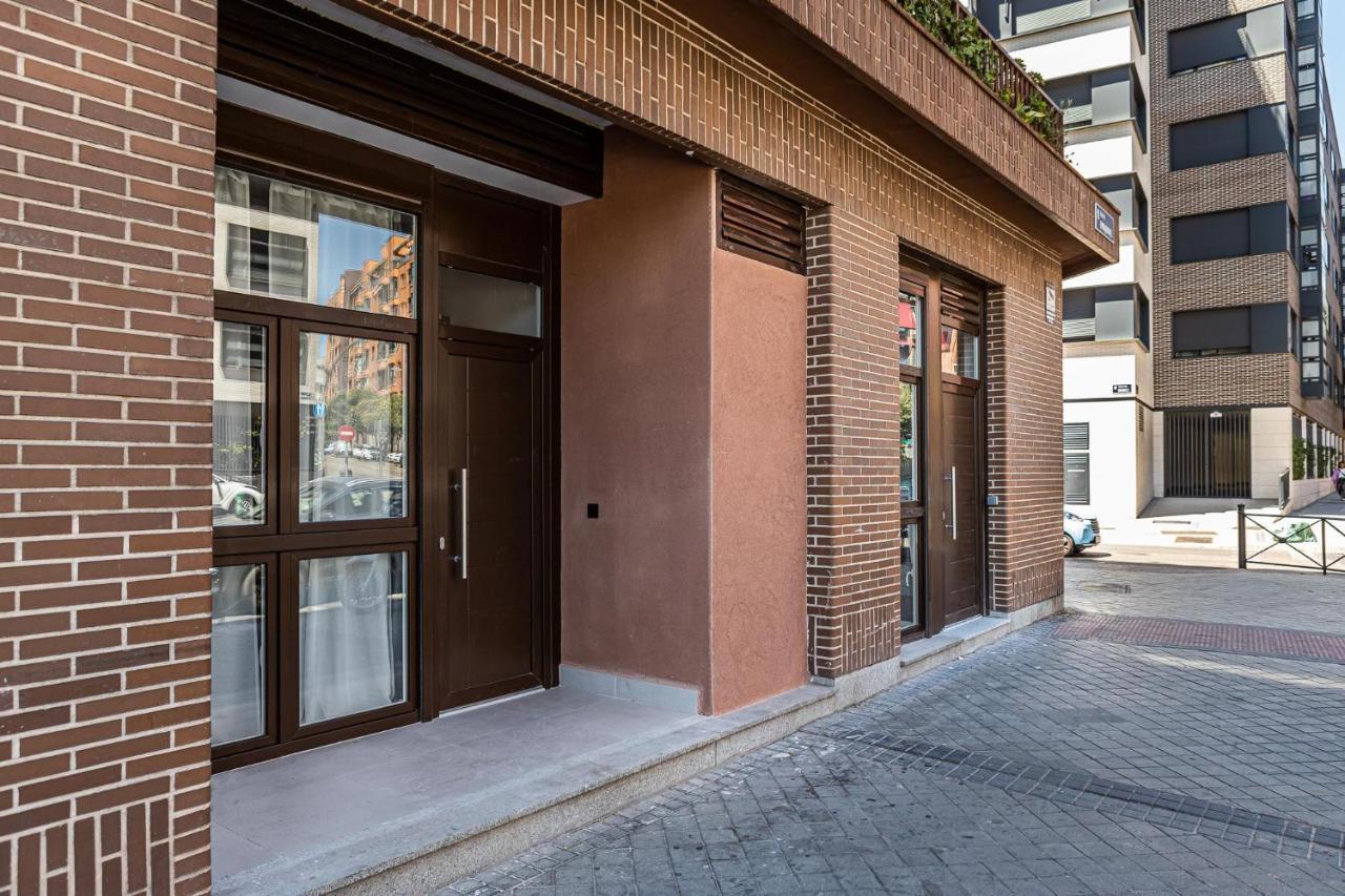 Exyca Embajadores Apartment Мадрид Екстериор снимка